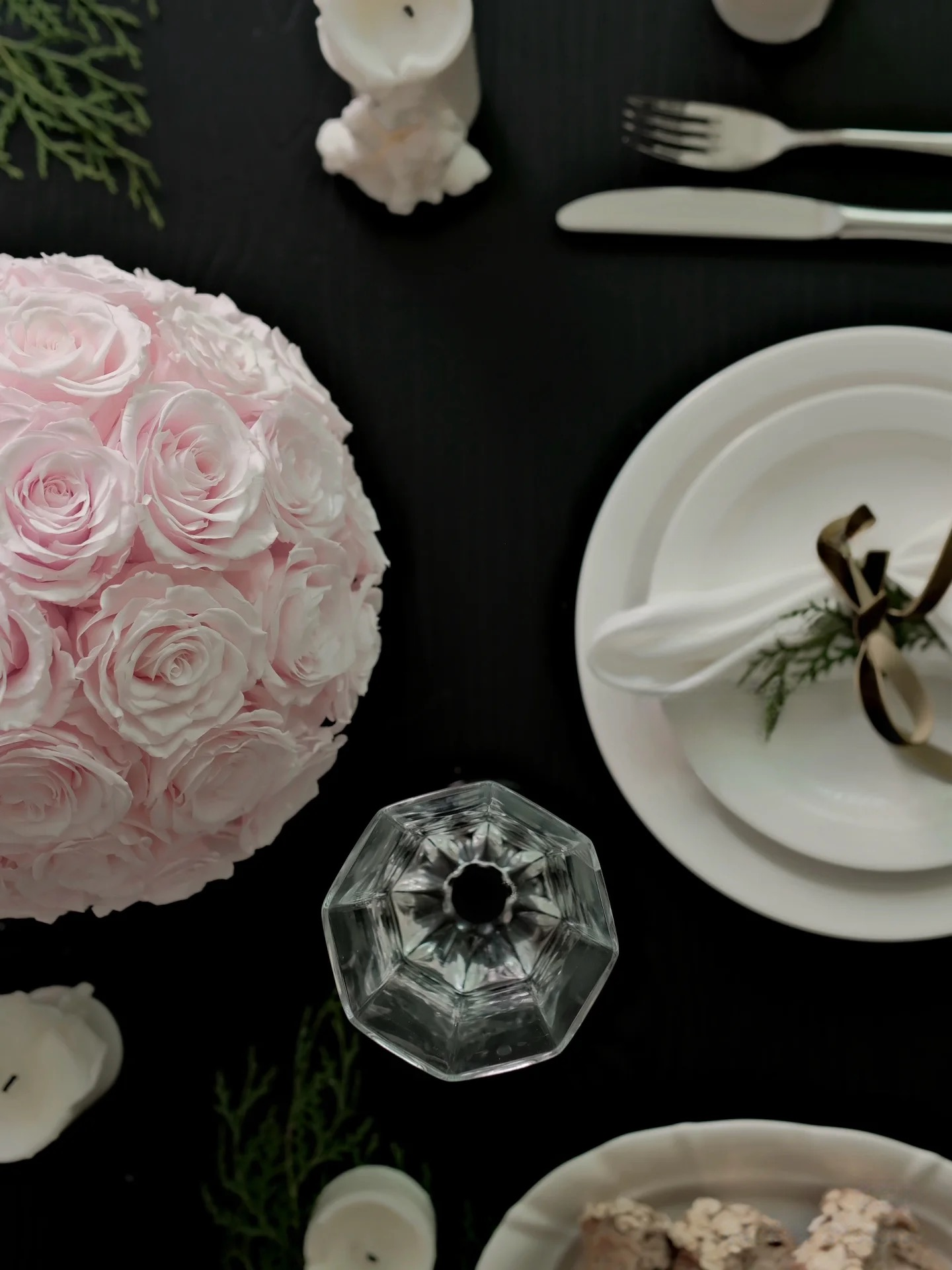 ROSAY Eternal Rose Globe - Handcrafted Preserved Rose Sphere in Travertine Pot | Luxury Home Decor & Gift for Special Occasions