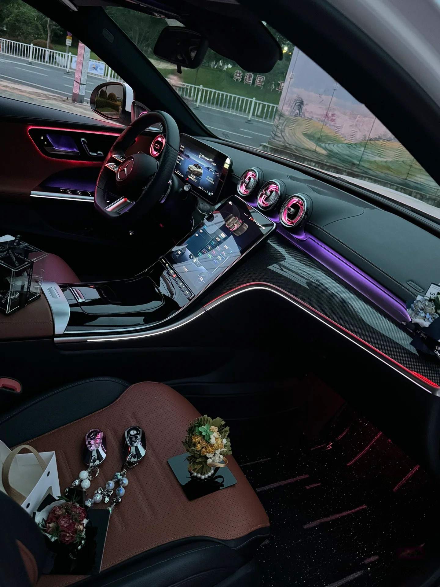 ROSAY Eternal Dash Bloom - Mini Dried Flower Car Decor with Pearl Accents | Elegant Dashboard Floral Ornament for Car Interior