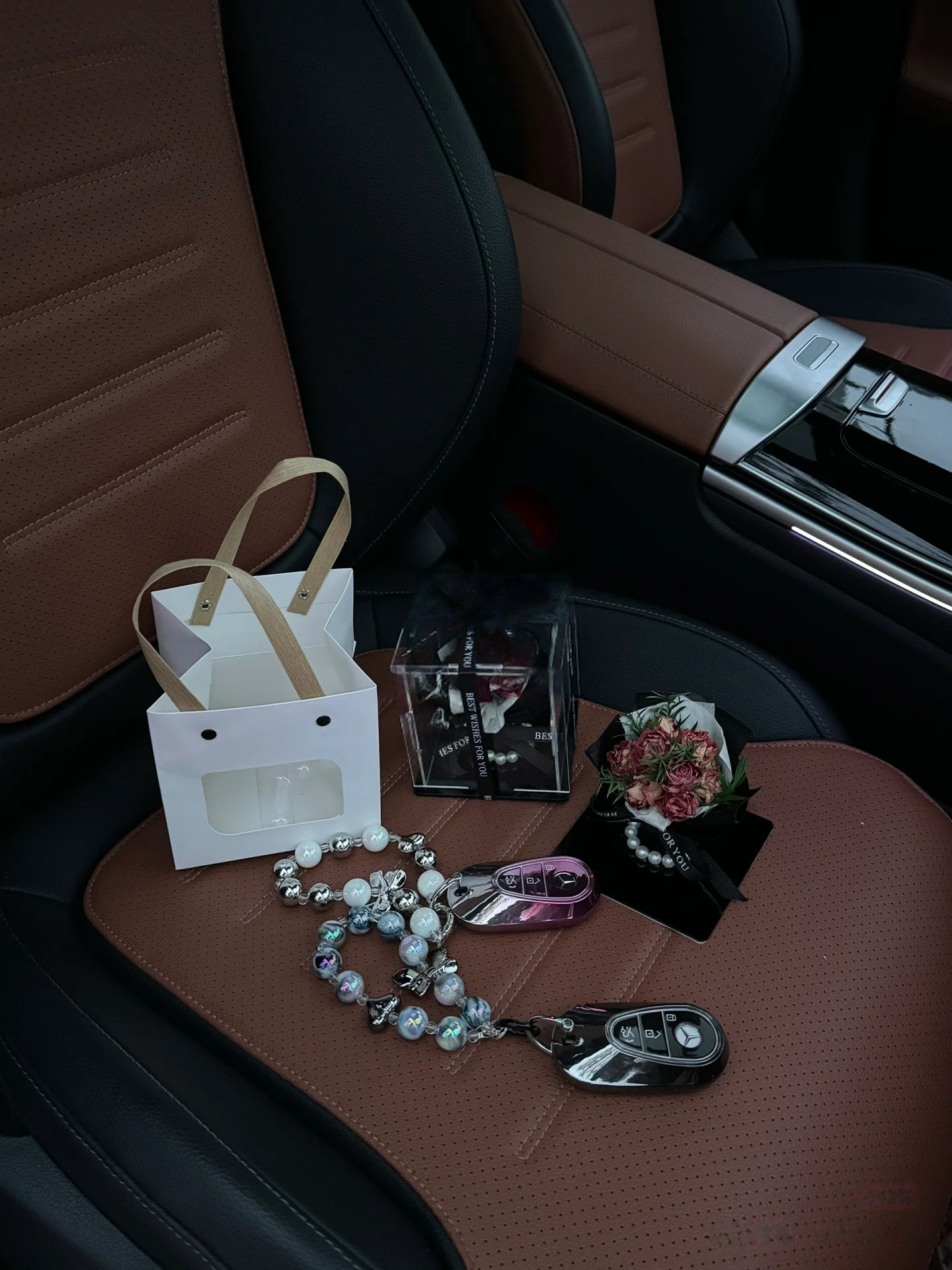 ROSAY Eternal Dash Bloom - Mini Dried Flower Car Decor with Pearl Accents | Elegant Dashboard Floral Ornament for Car Interior